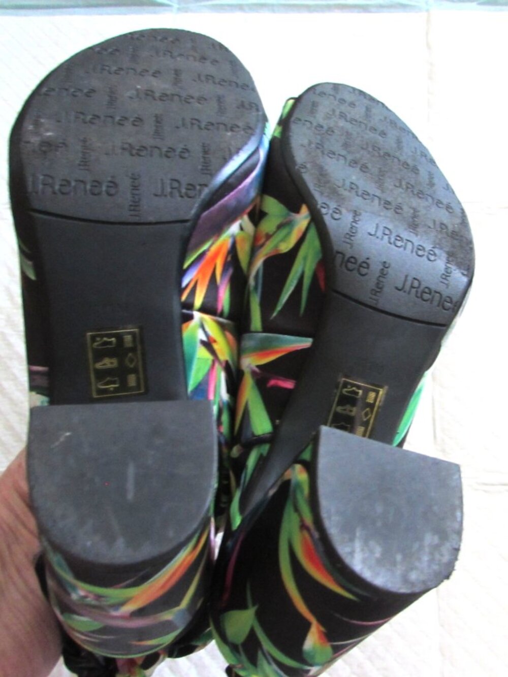 J. Renee Stunning Black Heels With Leaf Print & Bow in Back Size 11 M - Picture 6 of 6